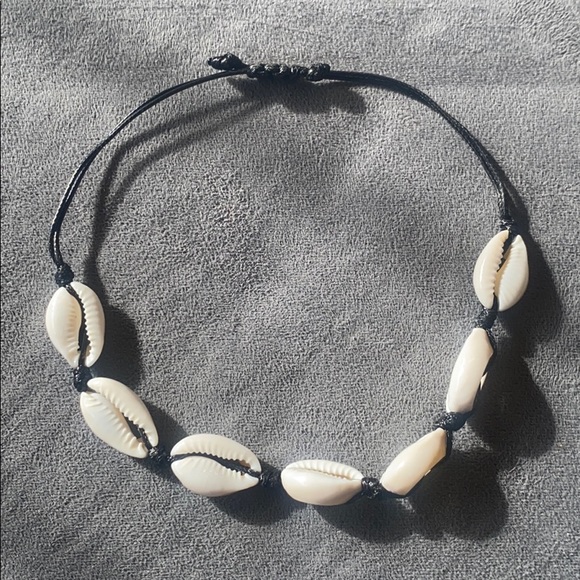 Tilly’s brand new pull to fit bracelet shell 🐚 - Picture 4 of 7